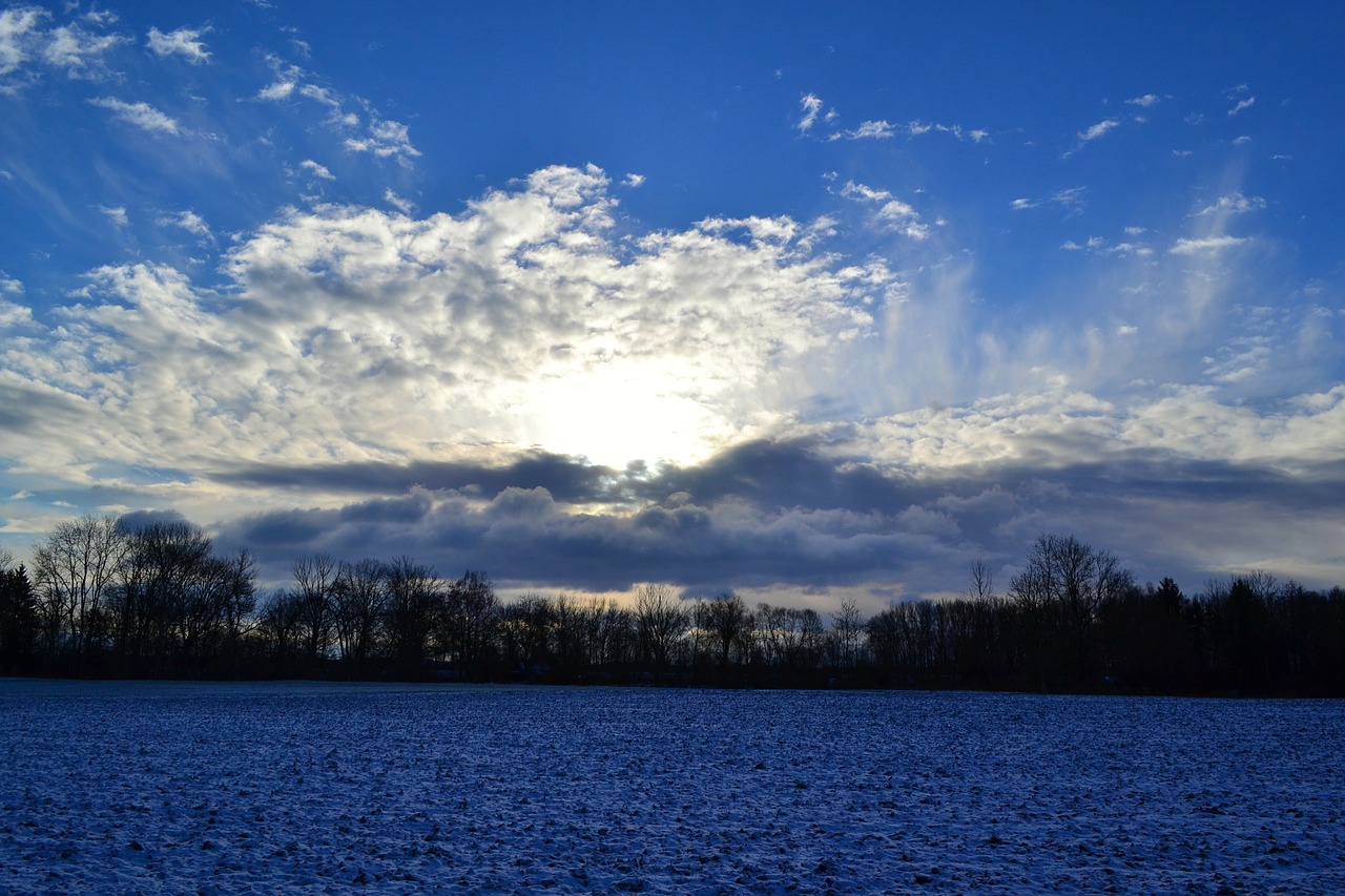 blue sunbeam dazzle free photo