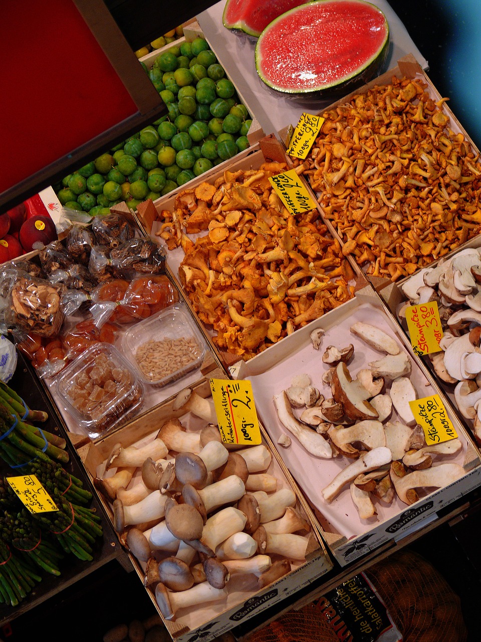 mushrooms market chanterelles free photo