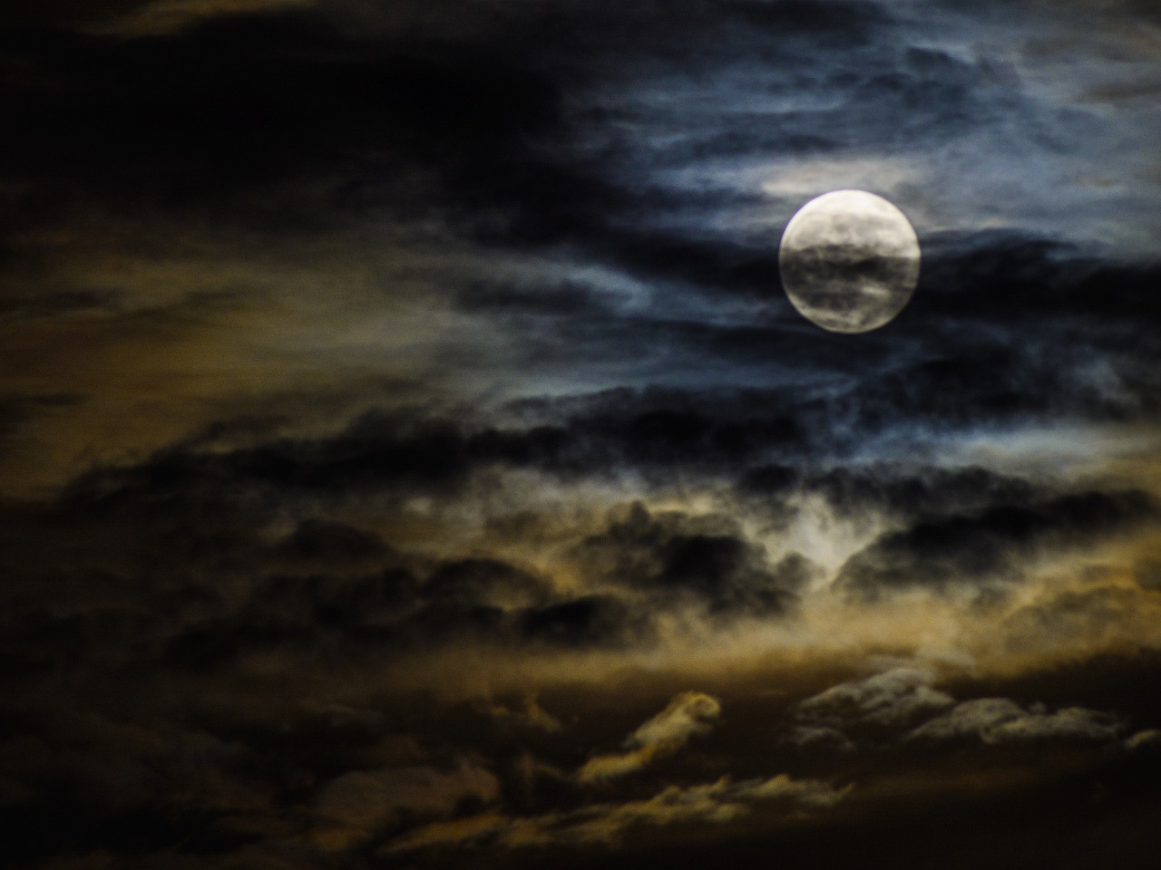 blue moon cloudy free photo