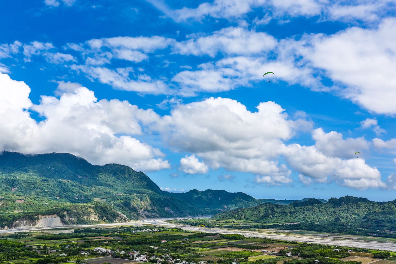 blue day baiyun landscape free photo