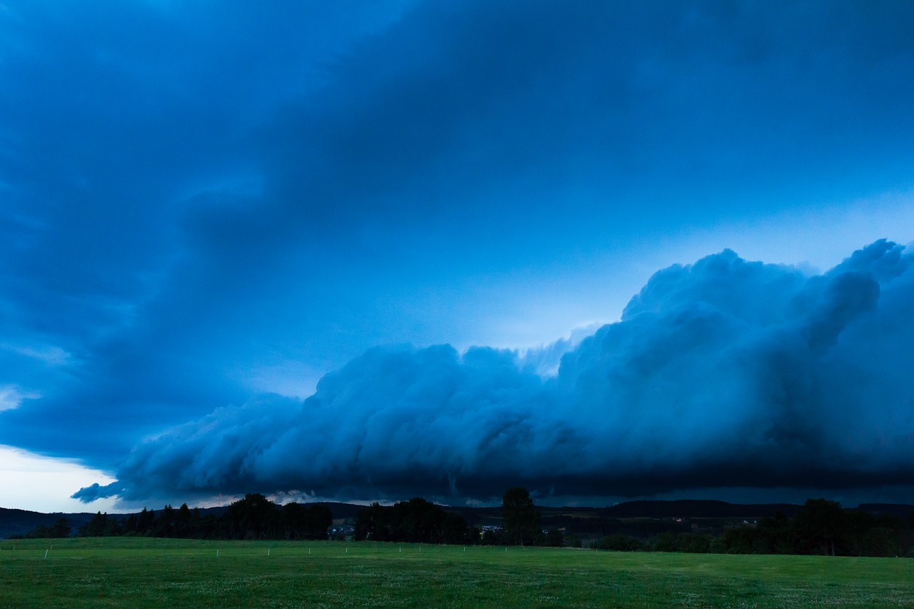 blue hour squall line thundercloud free photo