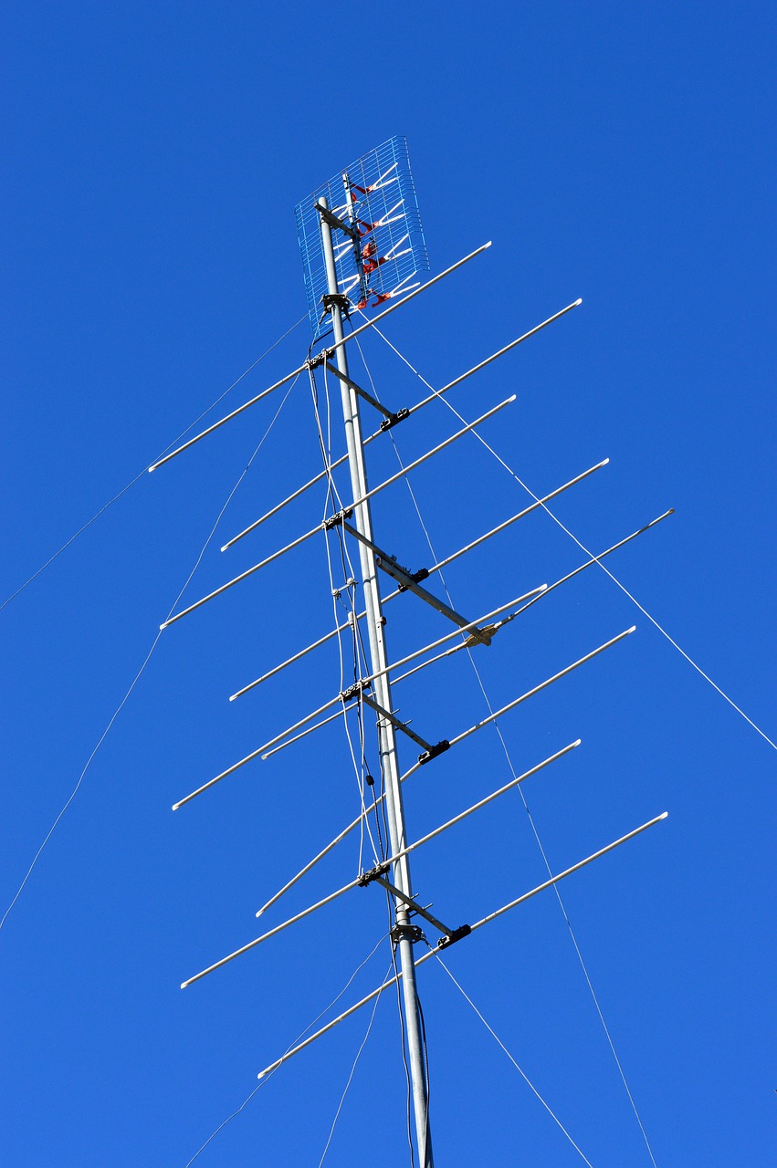 blue sky tv antenna free photo