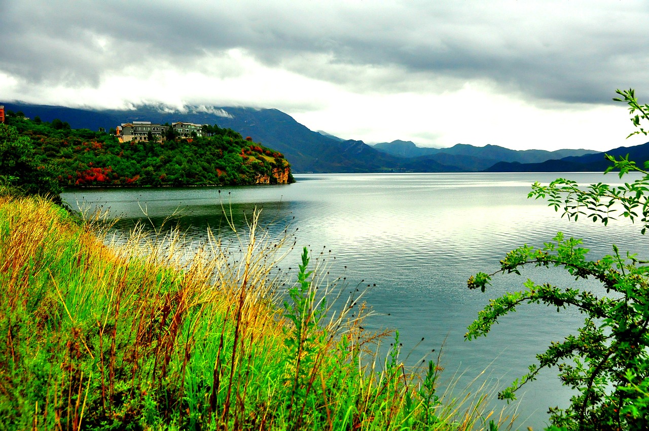 blue sky lugu lake views free photo