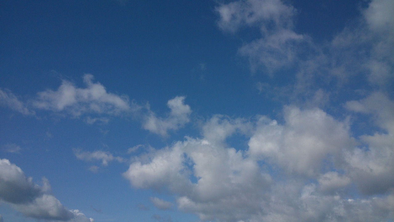 blue sky white clouds himmel free photo