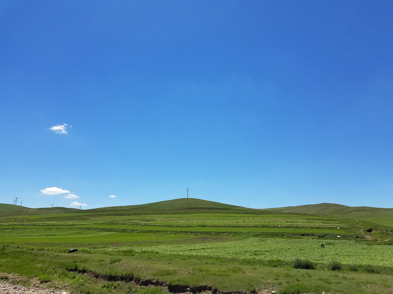 blue sky fresh air cloud free photo