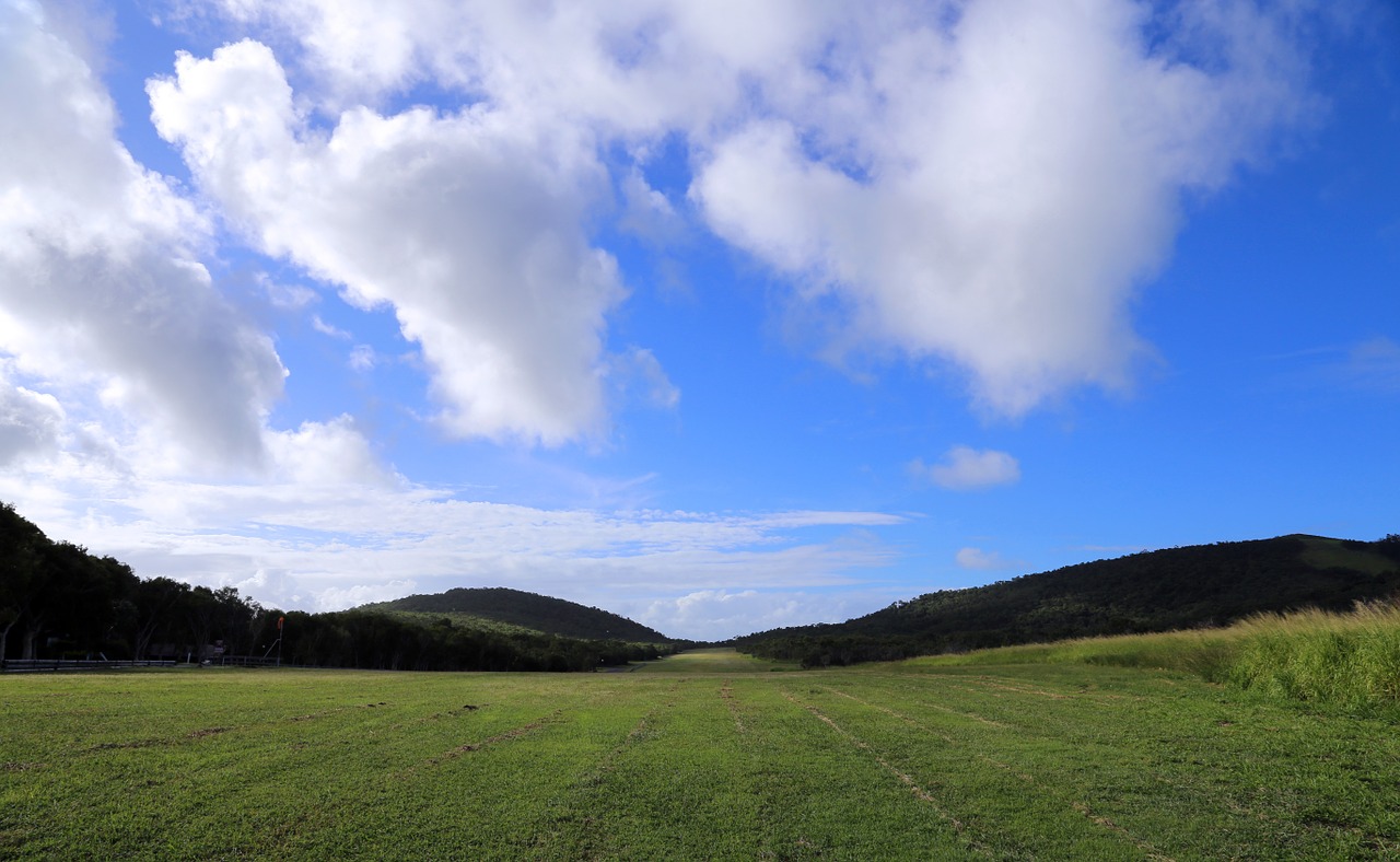 blue sky and white clouds runway lindeman free photo