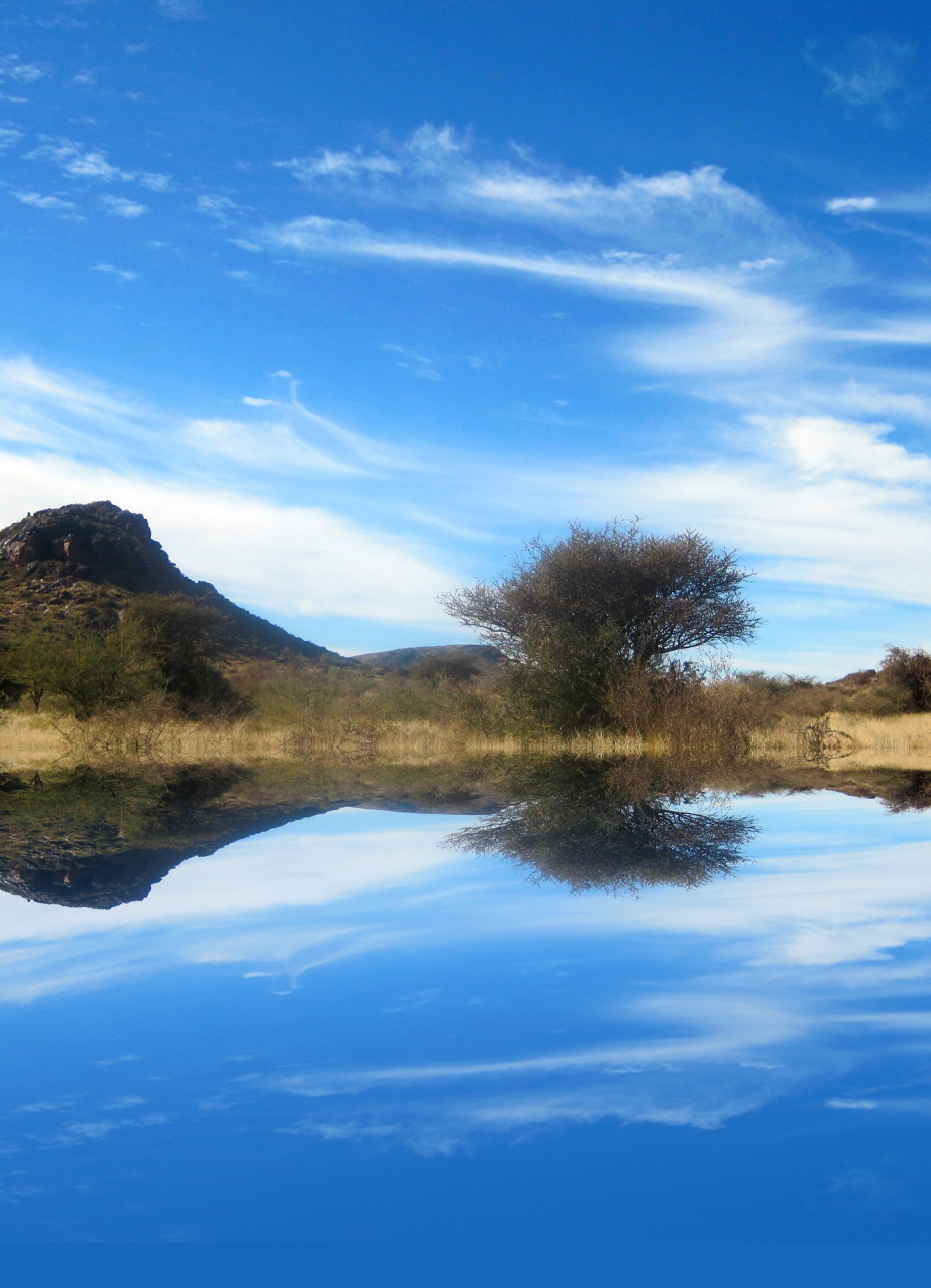 reflection sky hill free photo