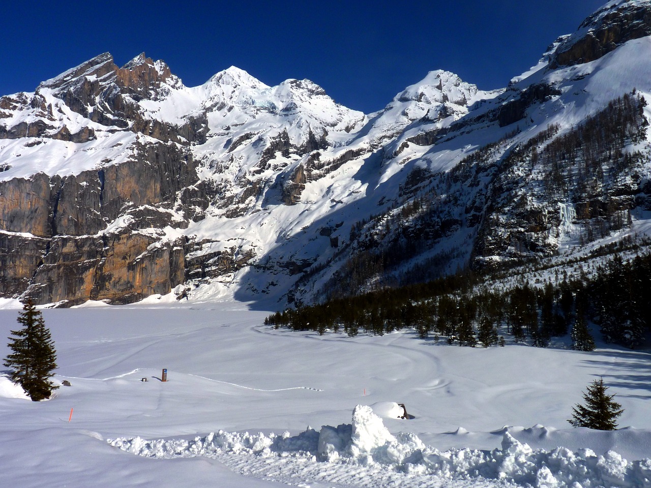 blumlisalp oechinensee mountains free photo