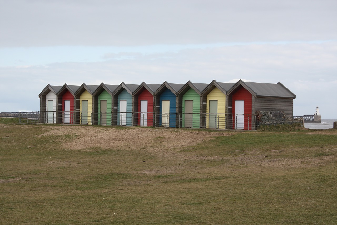 blyth  uk  beach house free photo