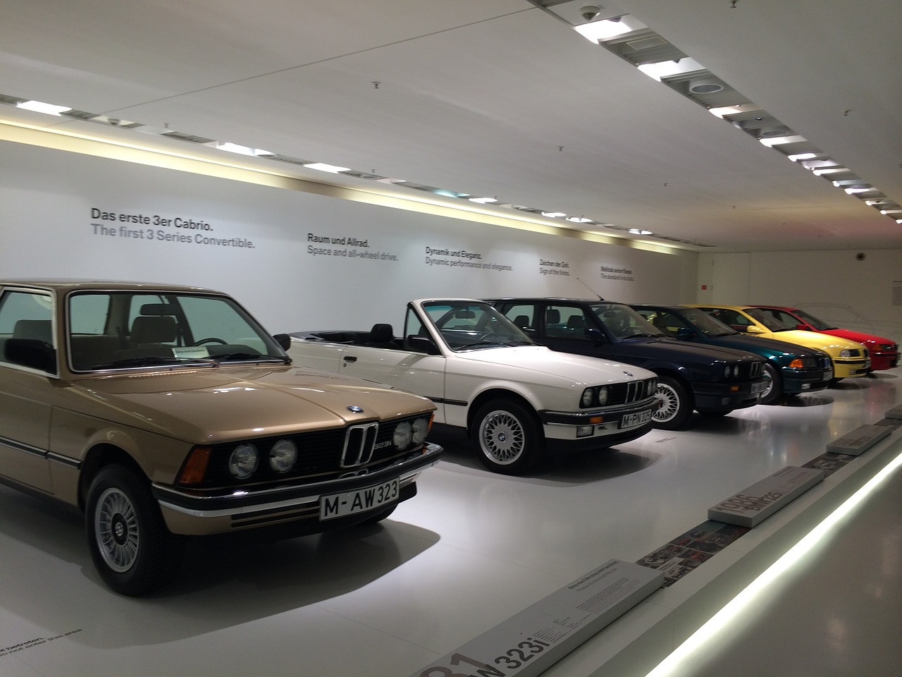 bmw bmw museum germany free photo