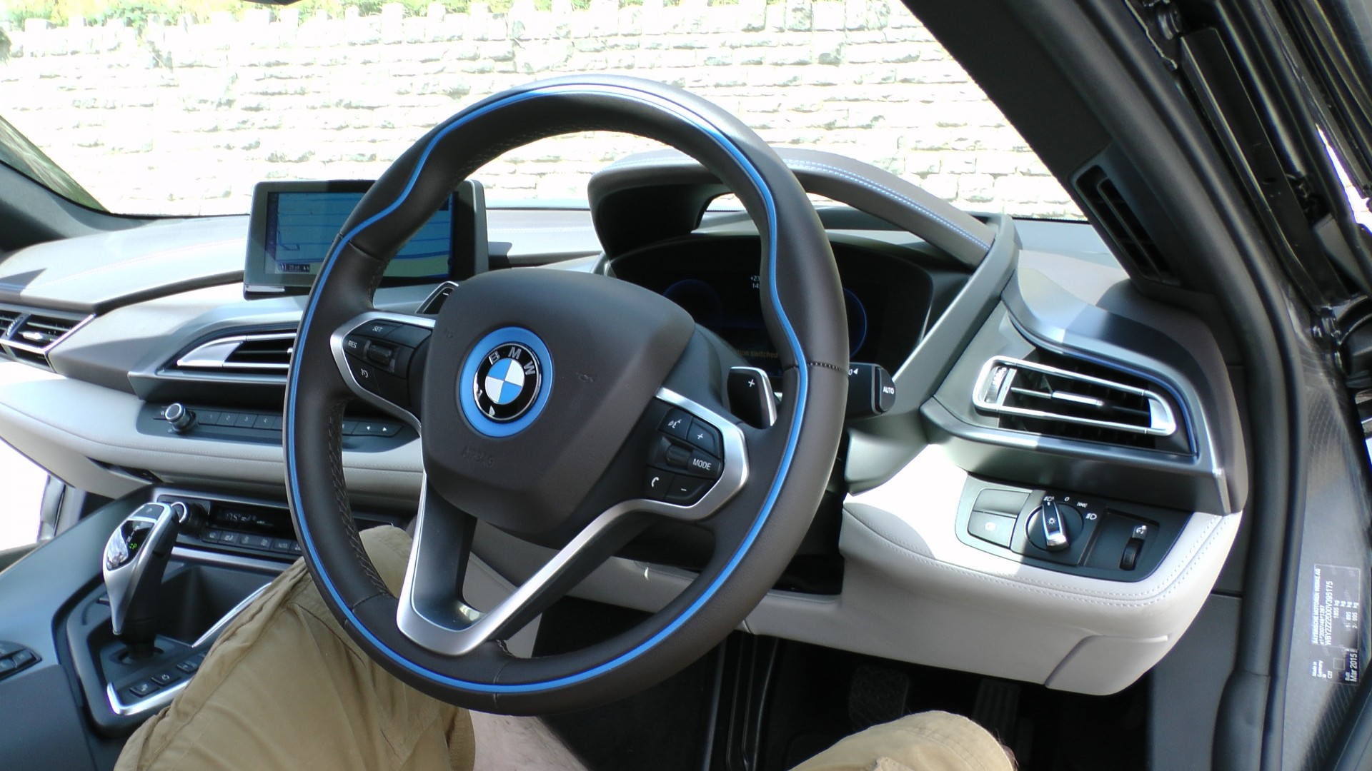 BMW i8 direksiyon