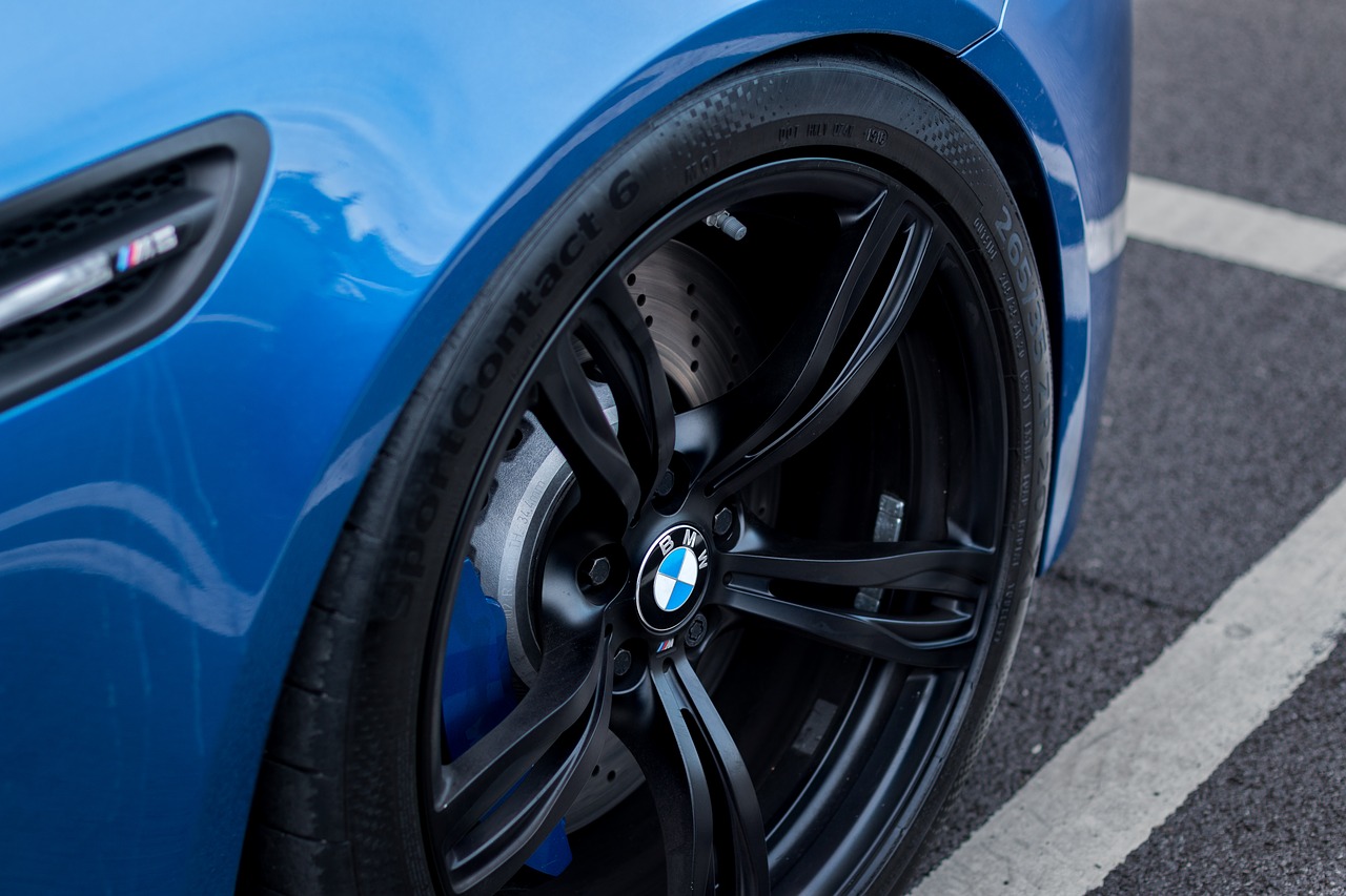 bmw m5 f10 wheel free photo