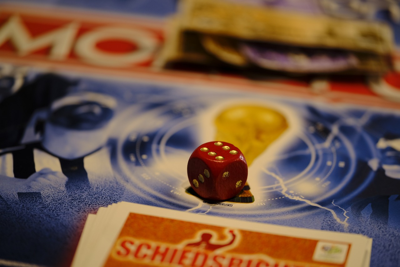 board game play gesellschaftsspiel free photo