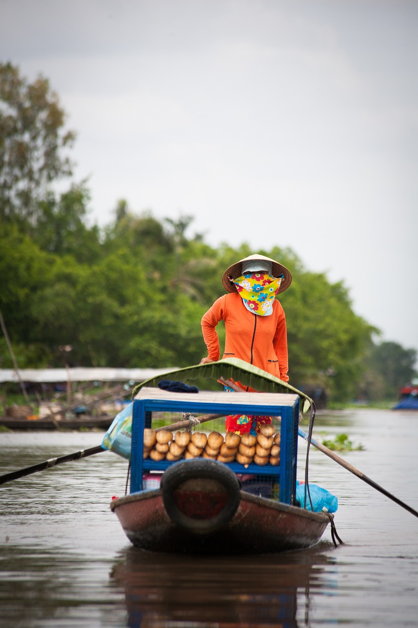 boat floating market subsistence free photo