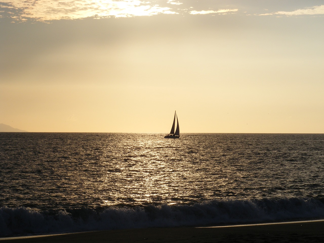 boat sunset water free photo