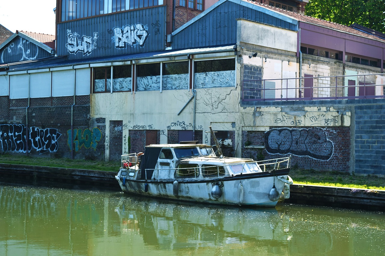 boat abandoned amiens free photo