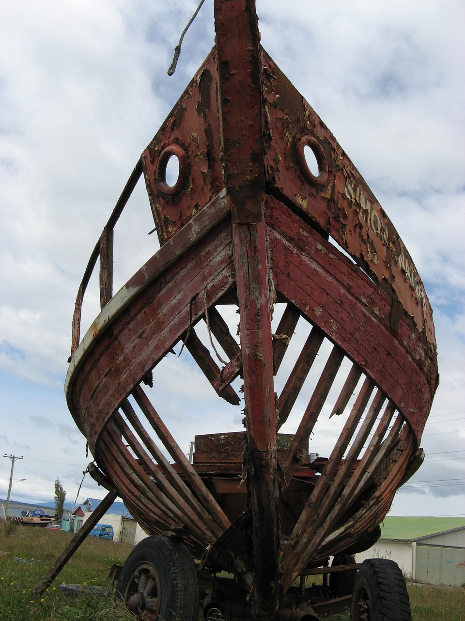 boat wreck beach free photo