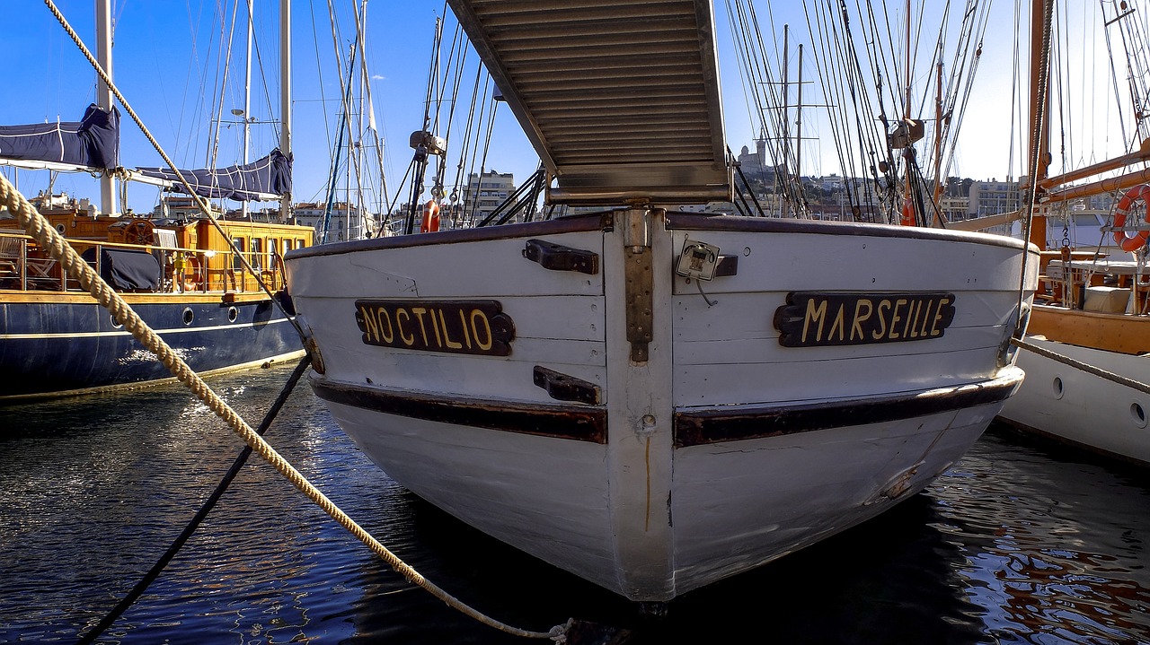 boat prow mooring free photo