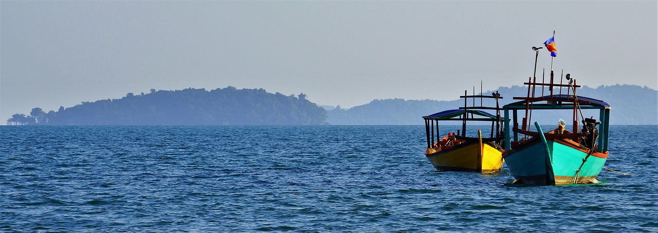 boat sea water free photo