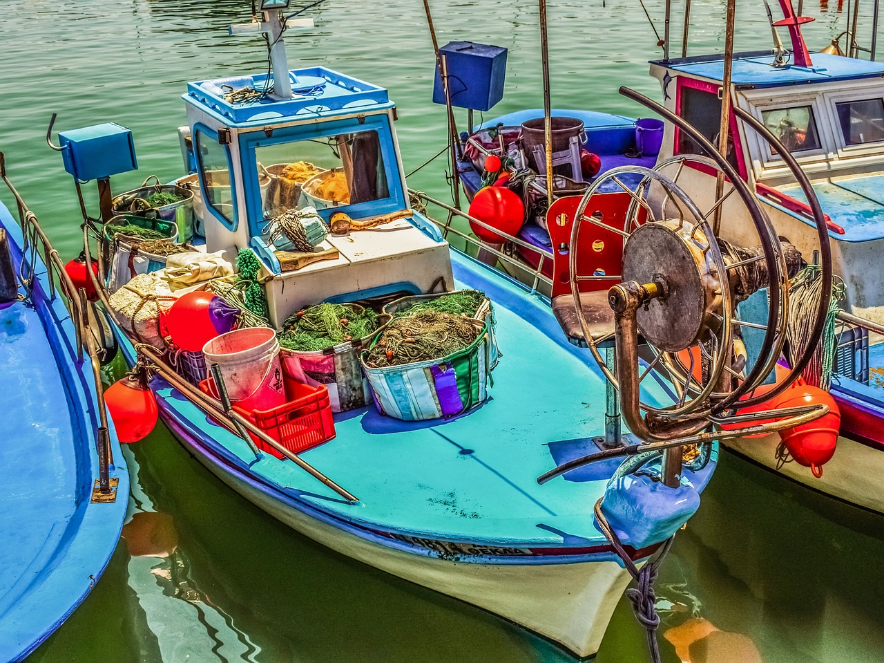 boat traditional harbor free photo