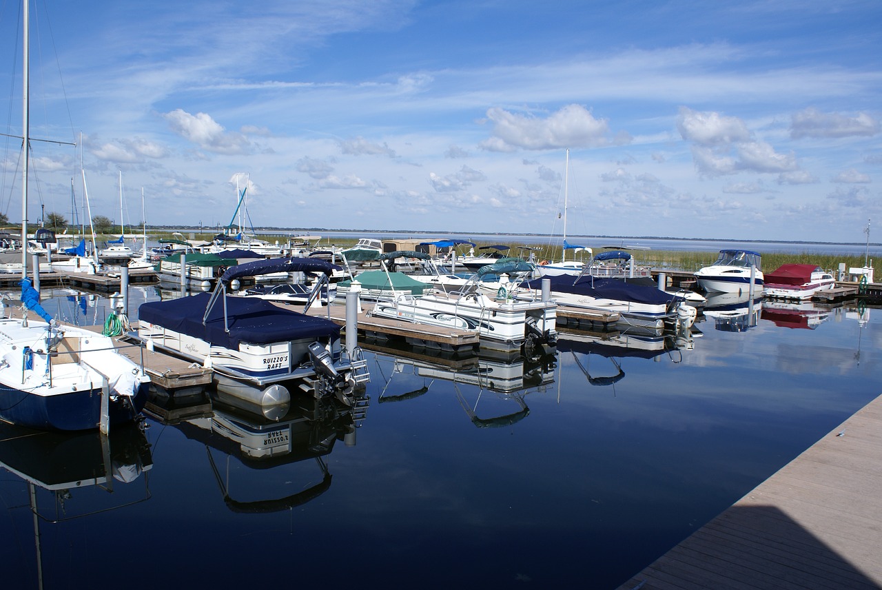 boat marina lake free photo