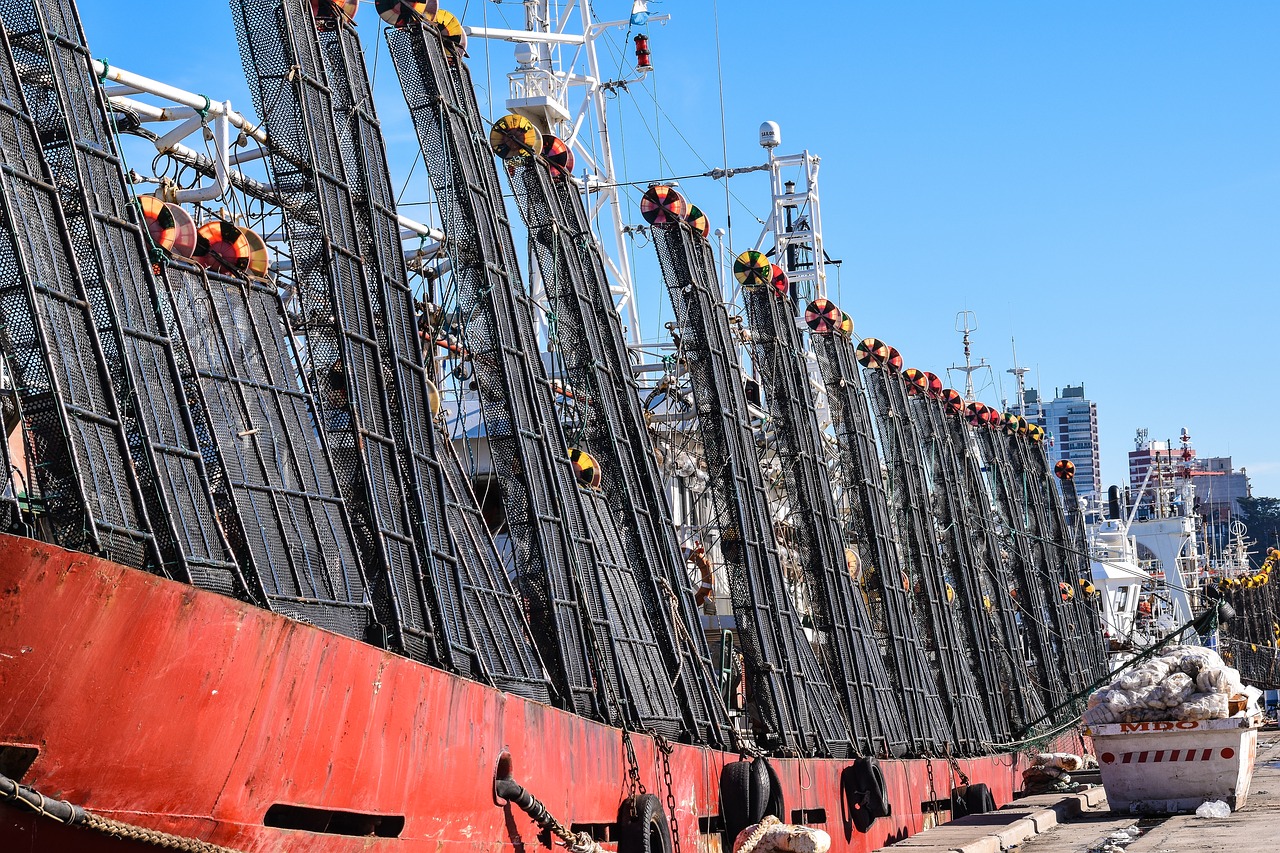 boat fishing port free photo