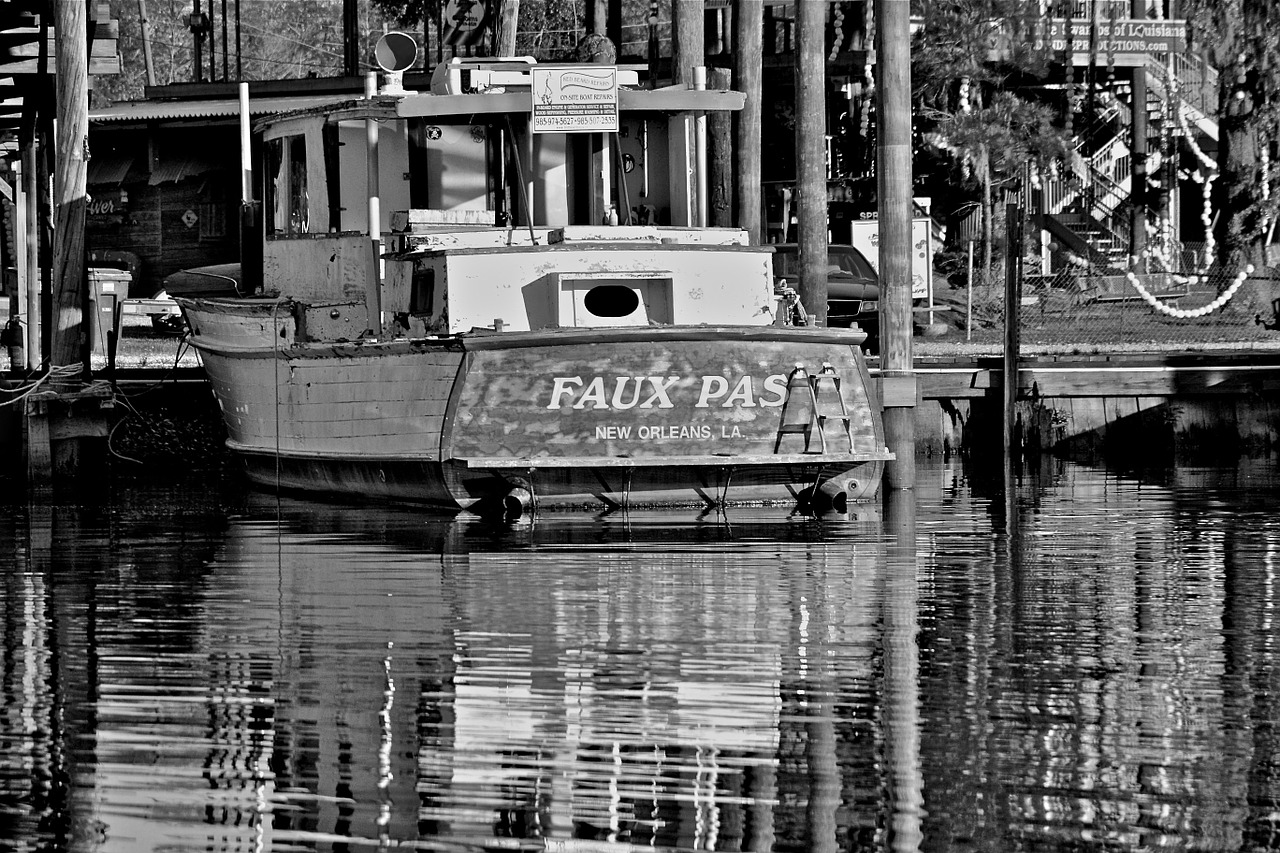 boat dock port free photo