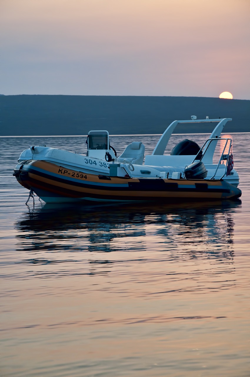 boat sea inflatable boat free photo