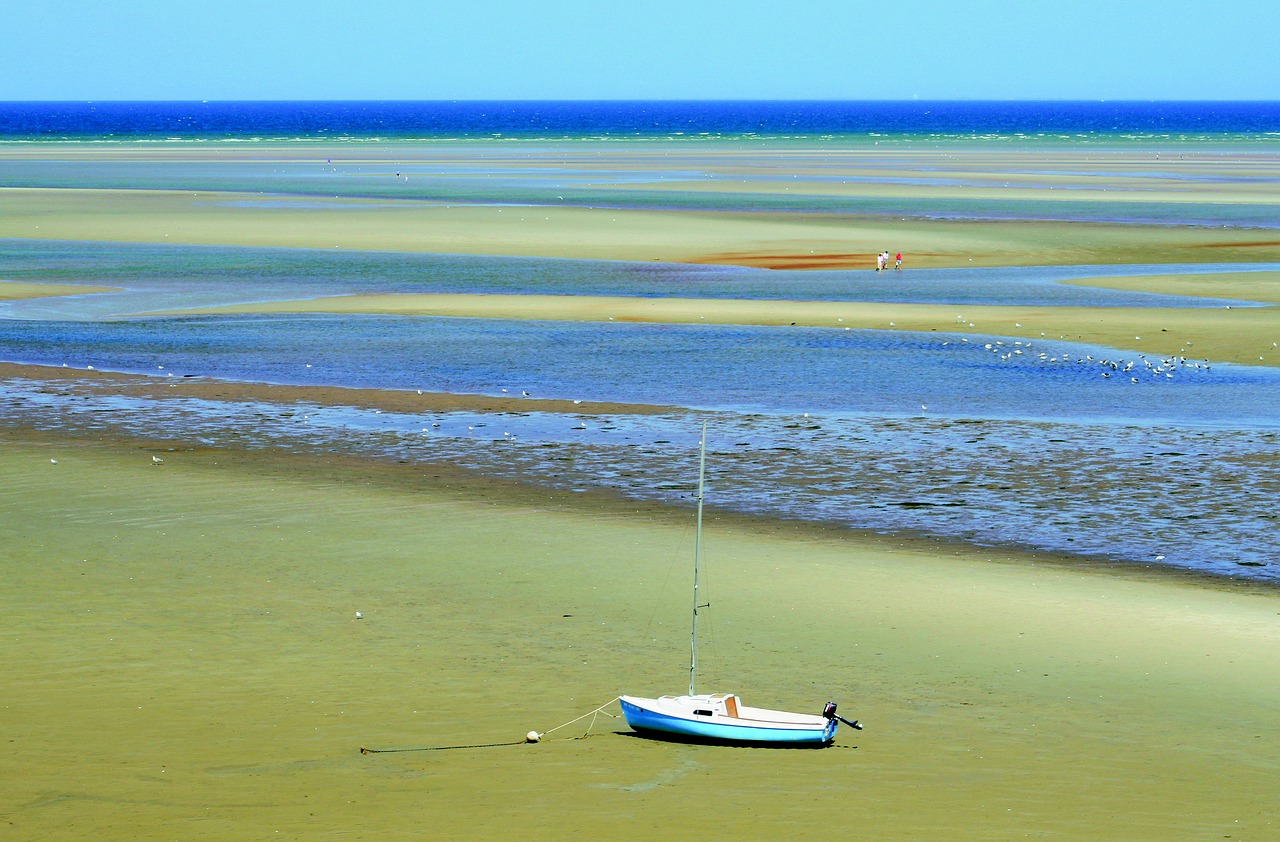 boat bay ocean free photo