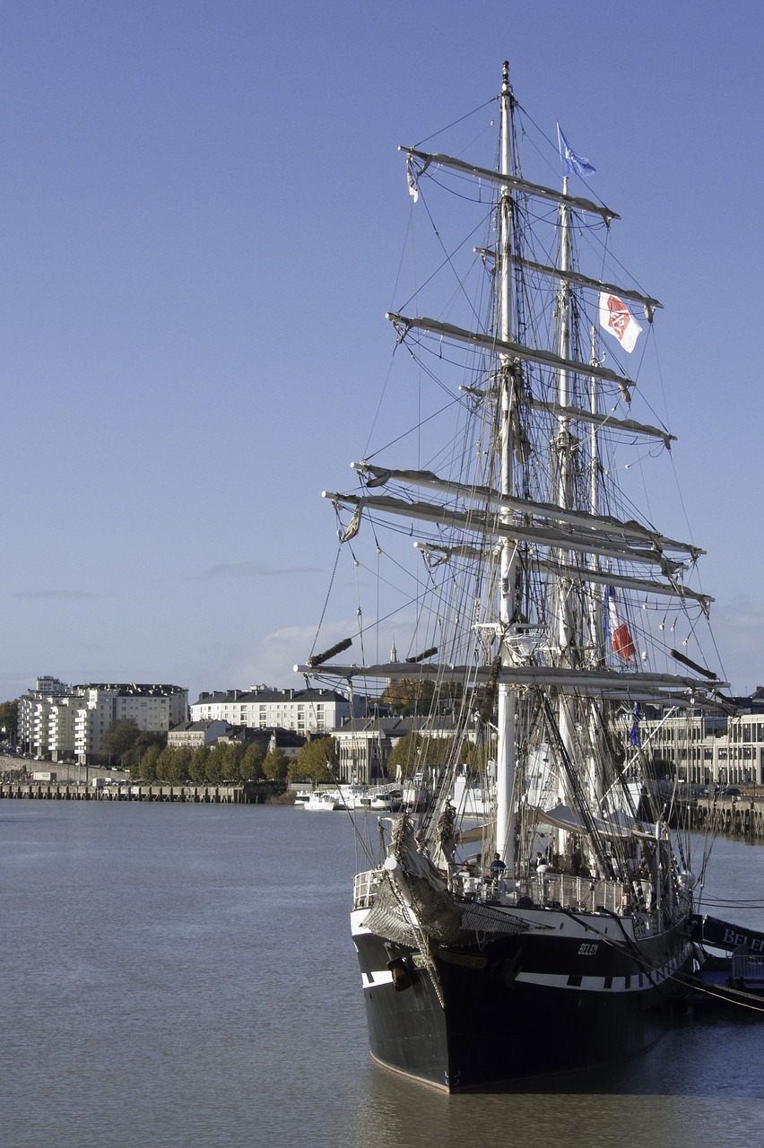 boat the belem three-masted free photo