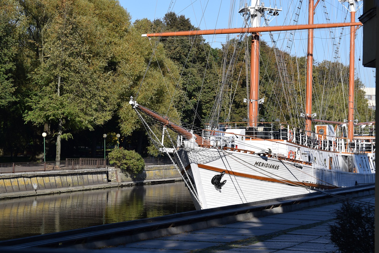 boat sailing ship meridiana free photo