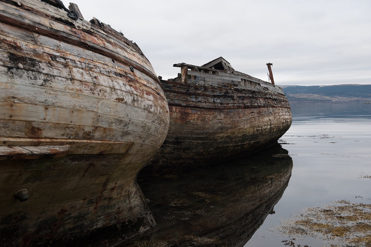 boat wreck water free photo