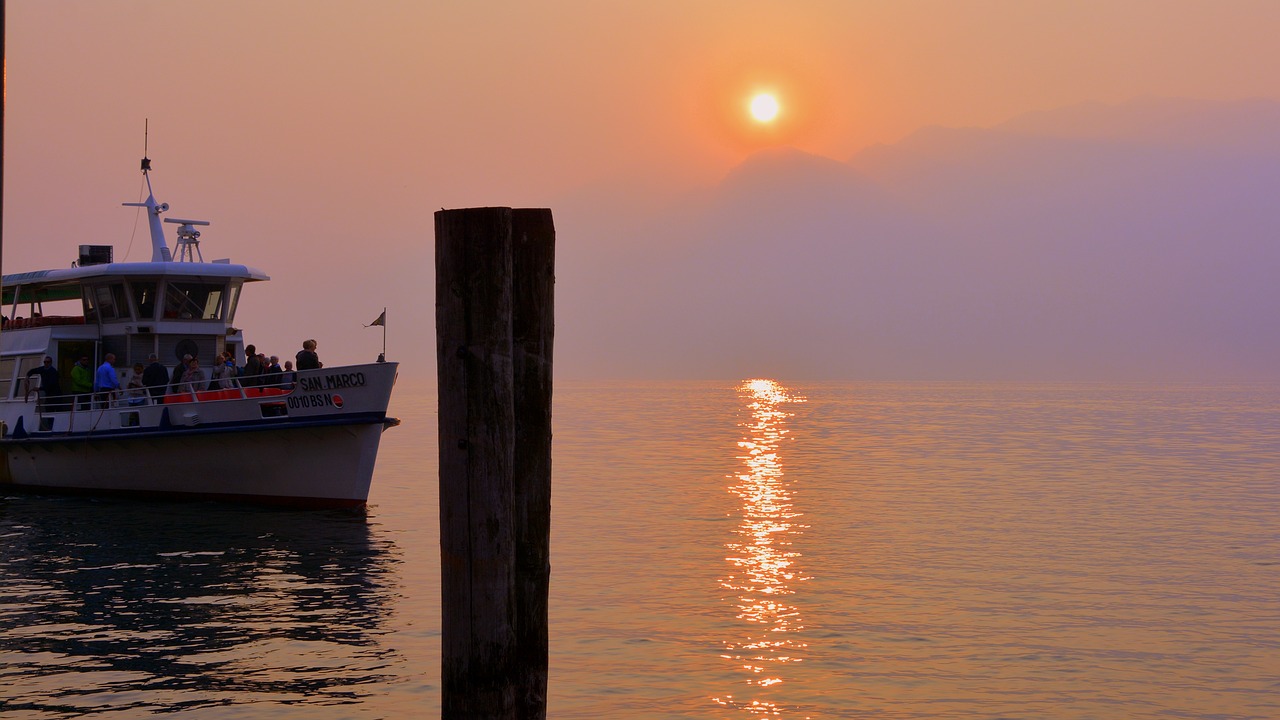 boat lake sunset free photo