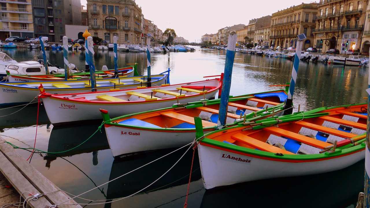 boat  body of water  travel free photo