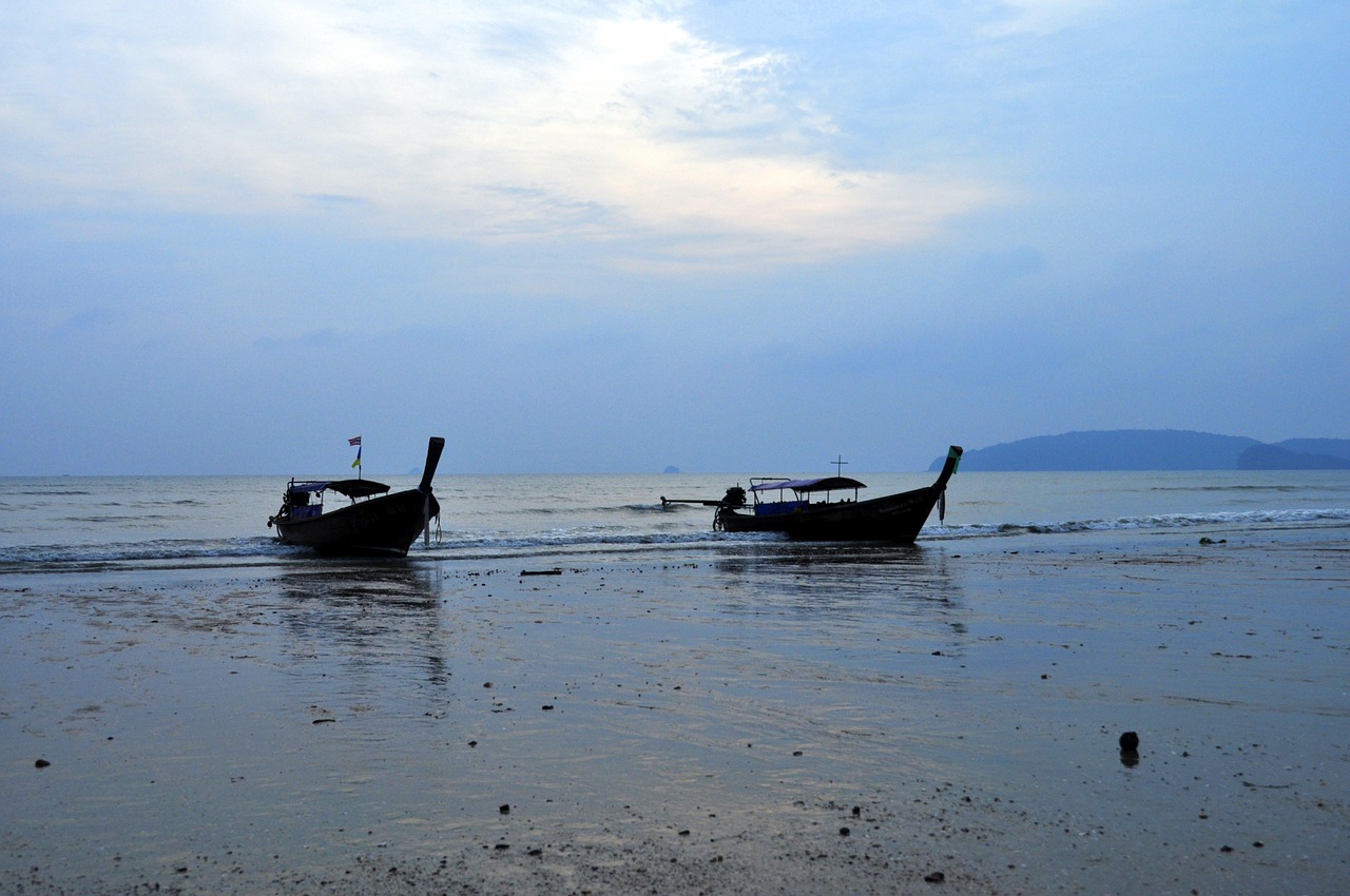 boat  ocean  thailand free photo