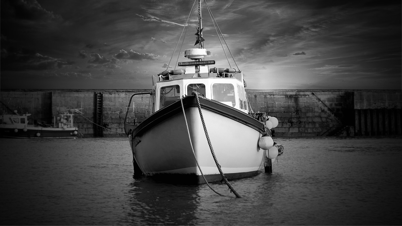 boat  sea  water free photo