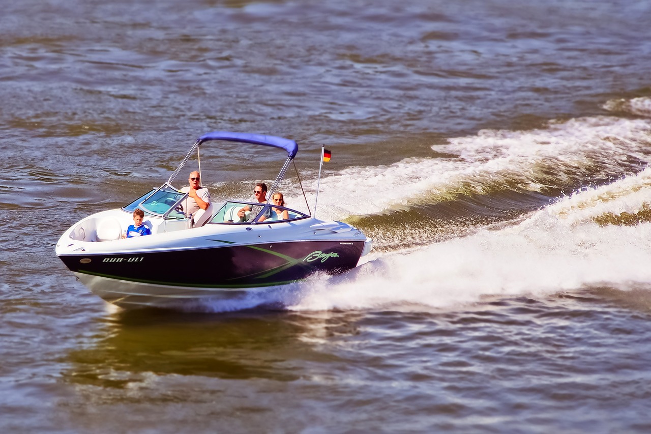 boat  powerboat  water free photo