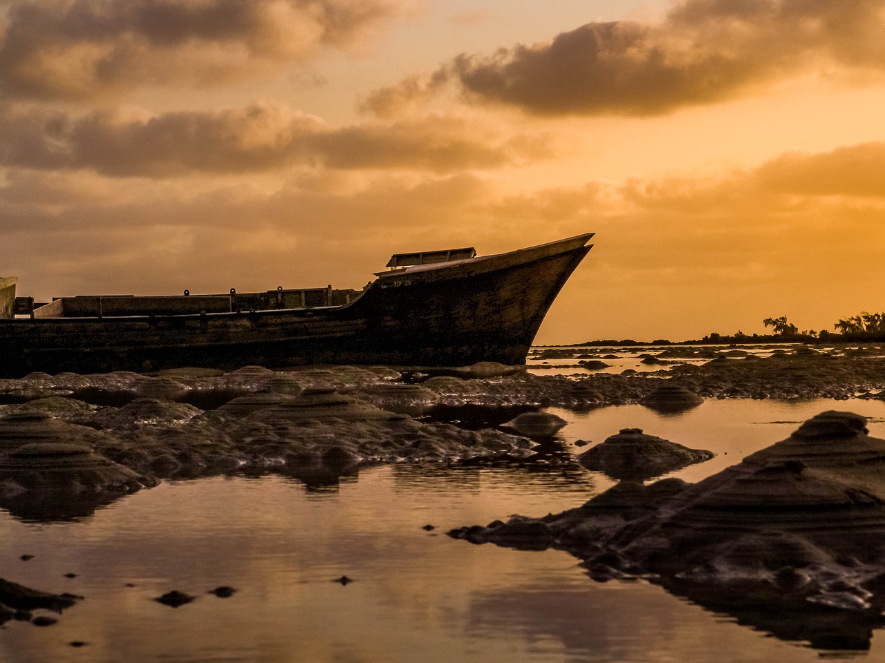 boat  landscape  sunset free photo