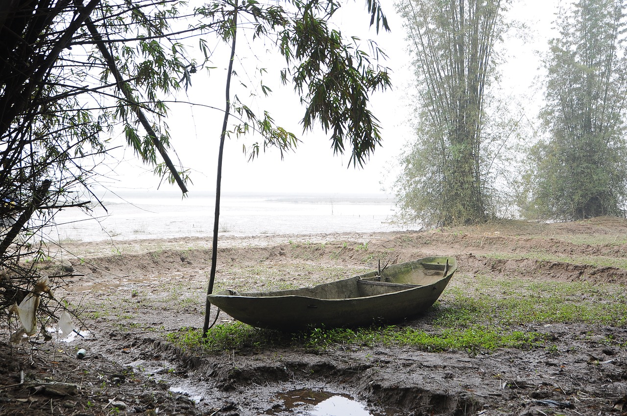 boat  hatinh  vietnam free photo