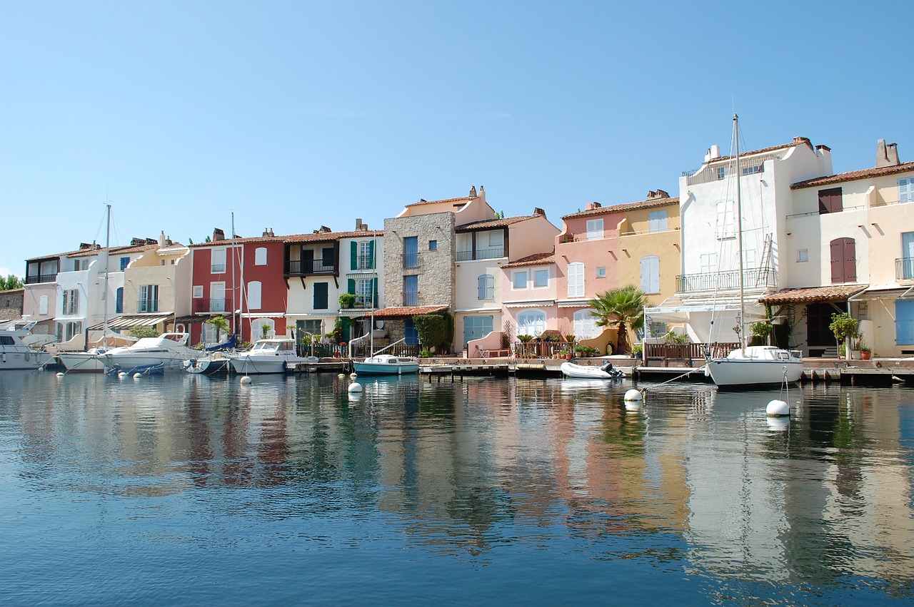 boat  sea  house free photo