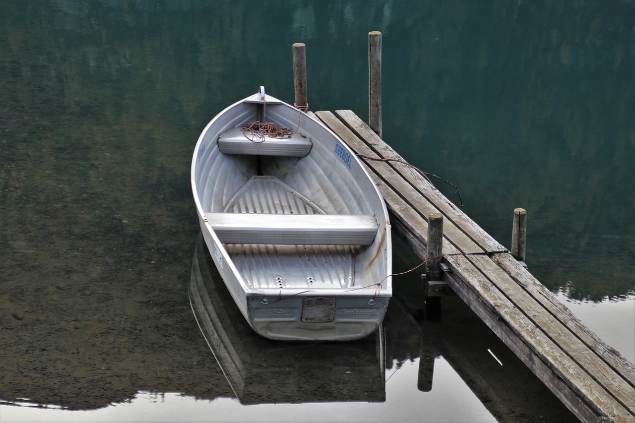 boat  autumn  water free photo