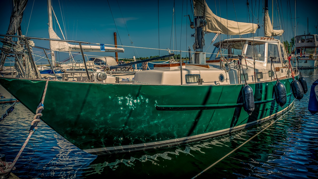 boat  sailing boat  powerboat free photo