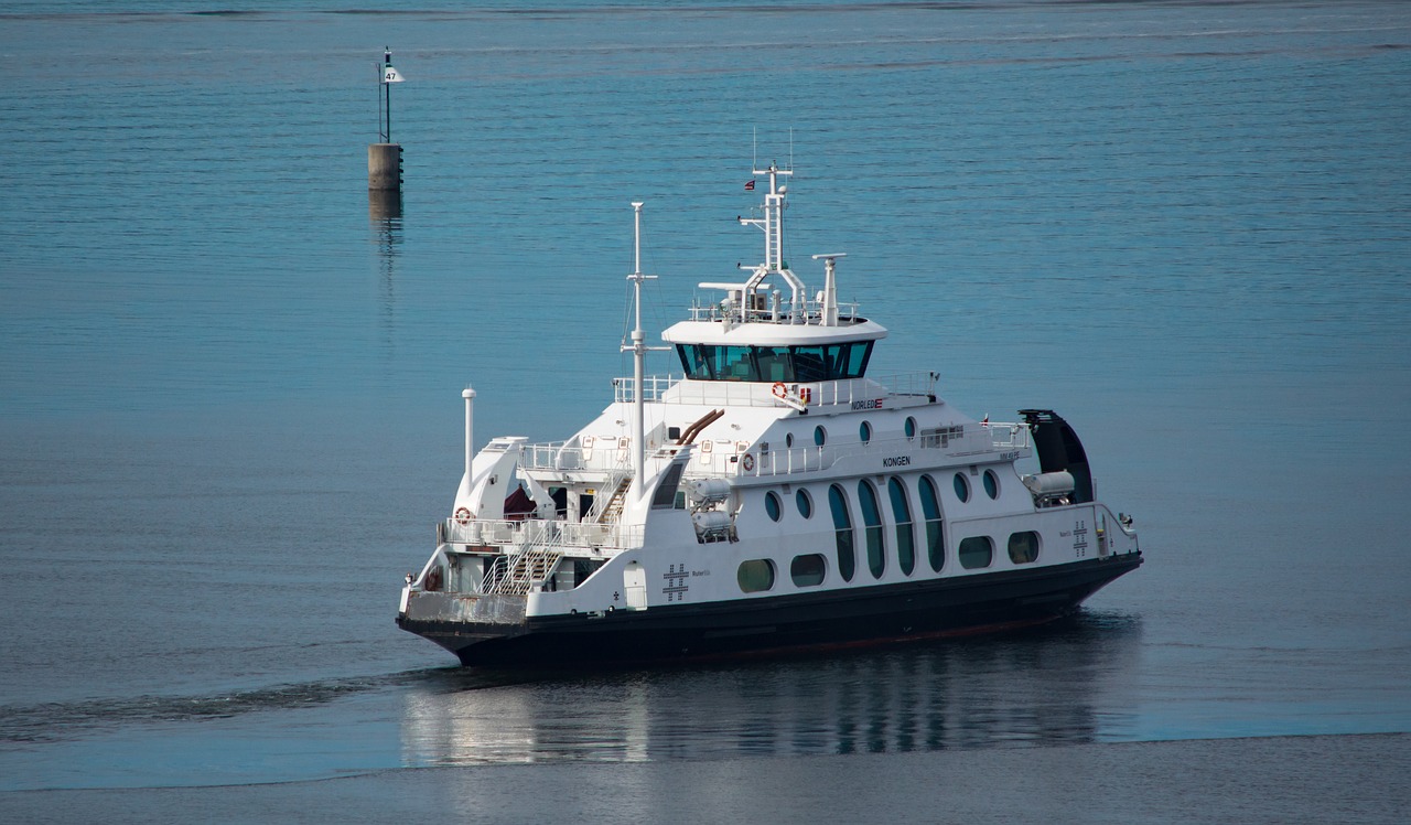 boat  ship  sea free photo