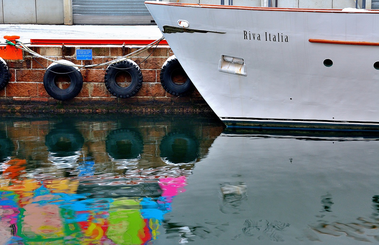 boat  sea  water free photo