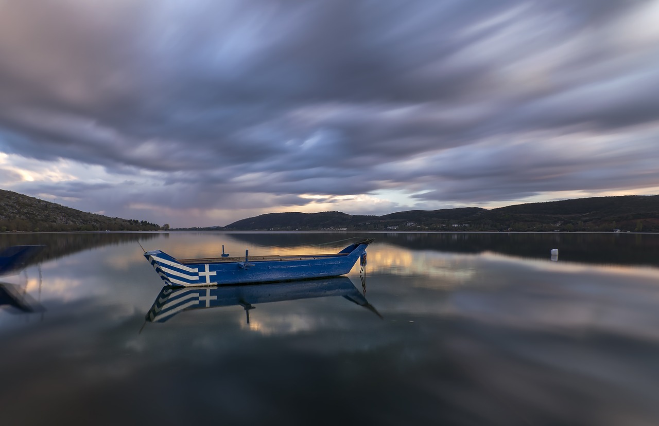 boat  lake  long exposure free photo