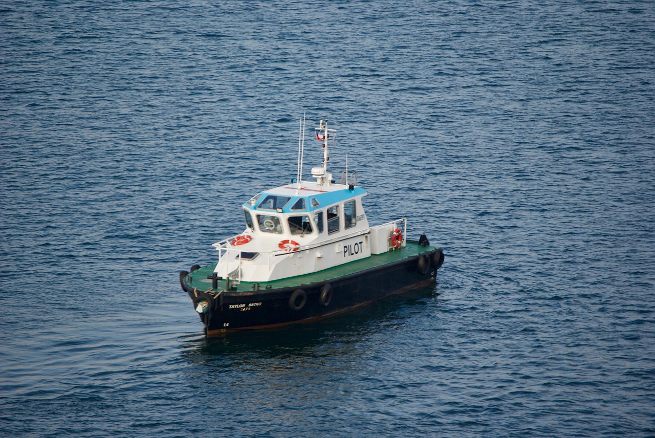boat  tug boat  ship free photo