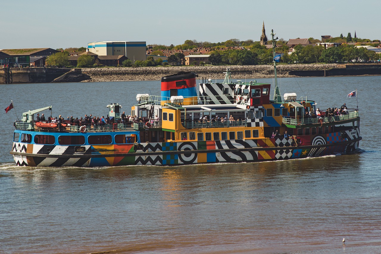 boat  tourism  river free photo