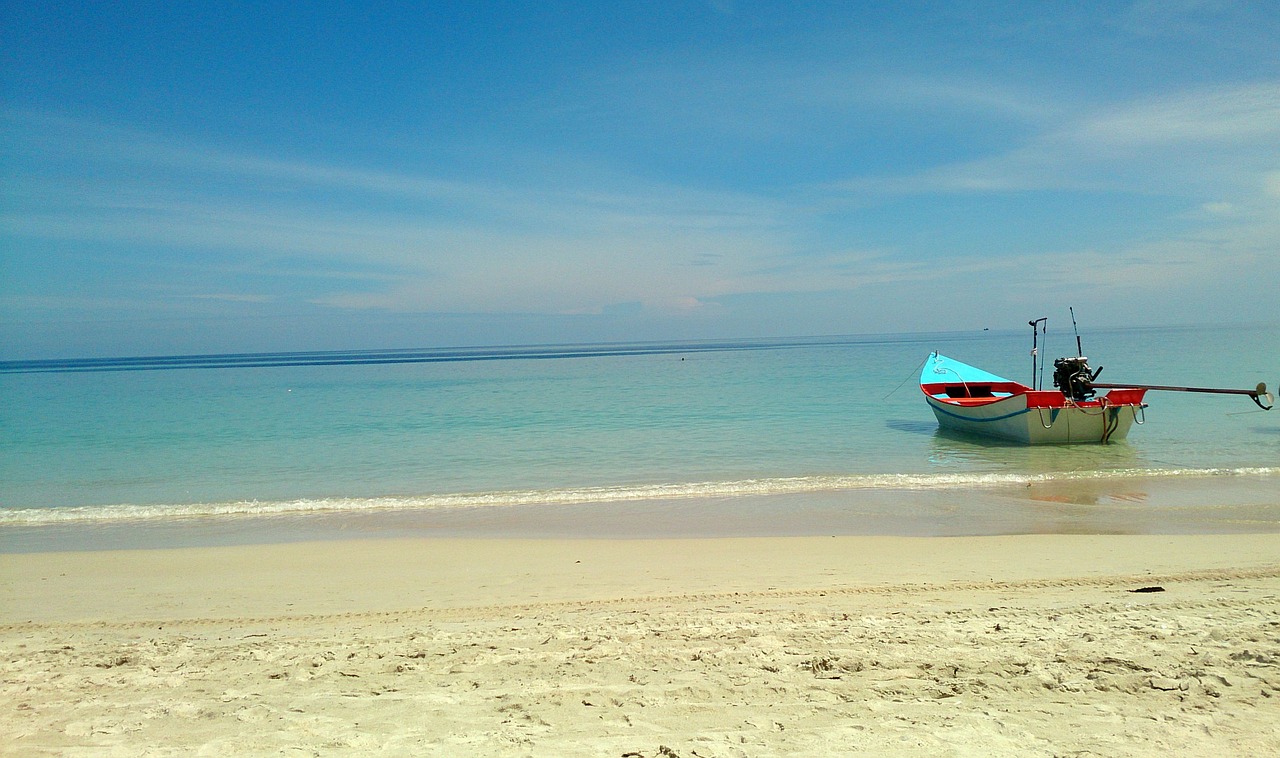 boat summer sea free photo