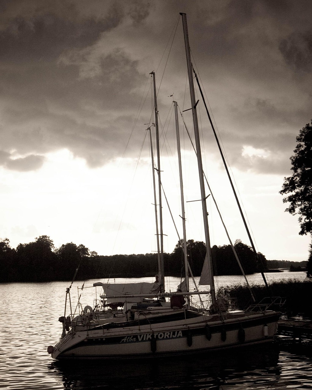 boat water summer free photo