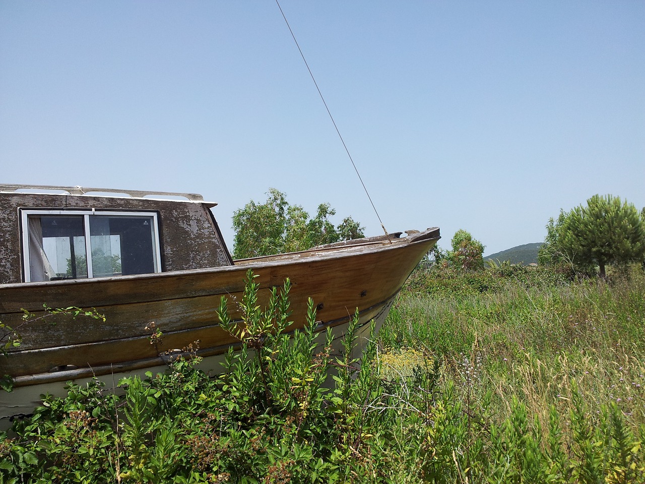 boat prato abandoned free photo